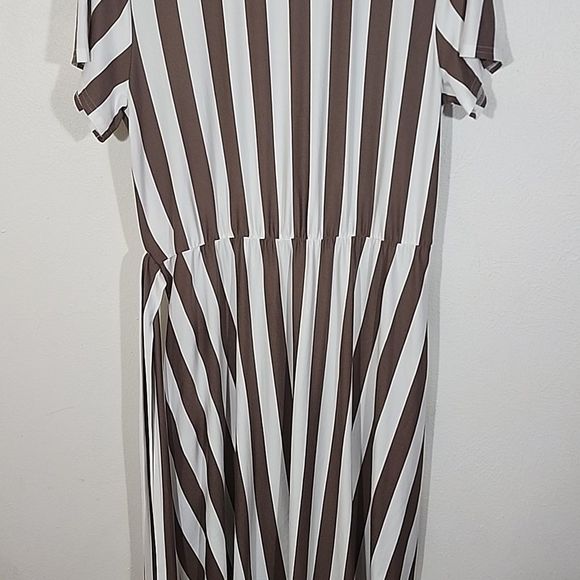 Levaca striped stretchy midi belted dress Size XL - Picture 7 of 11